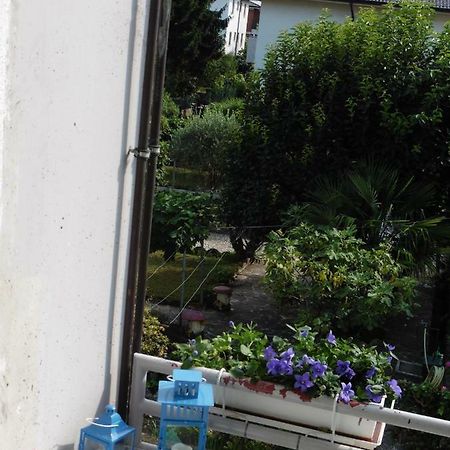 Apartamento Ichnussa Údine Exterior foto